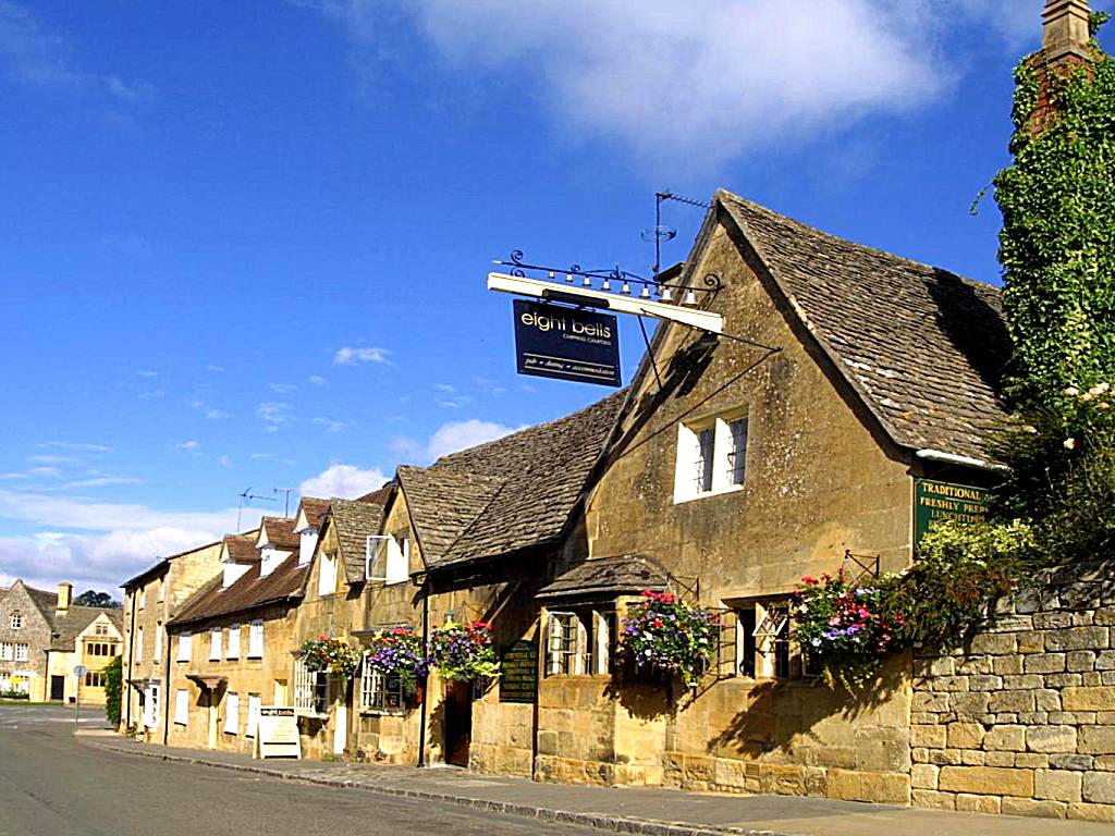 Eight Bells Inn