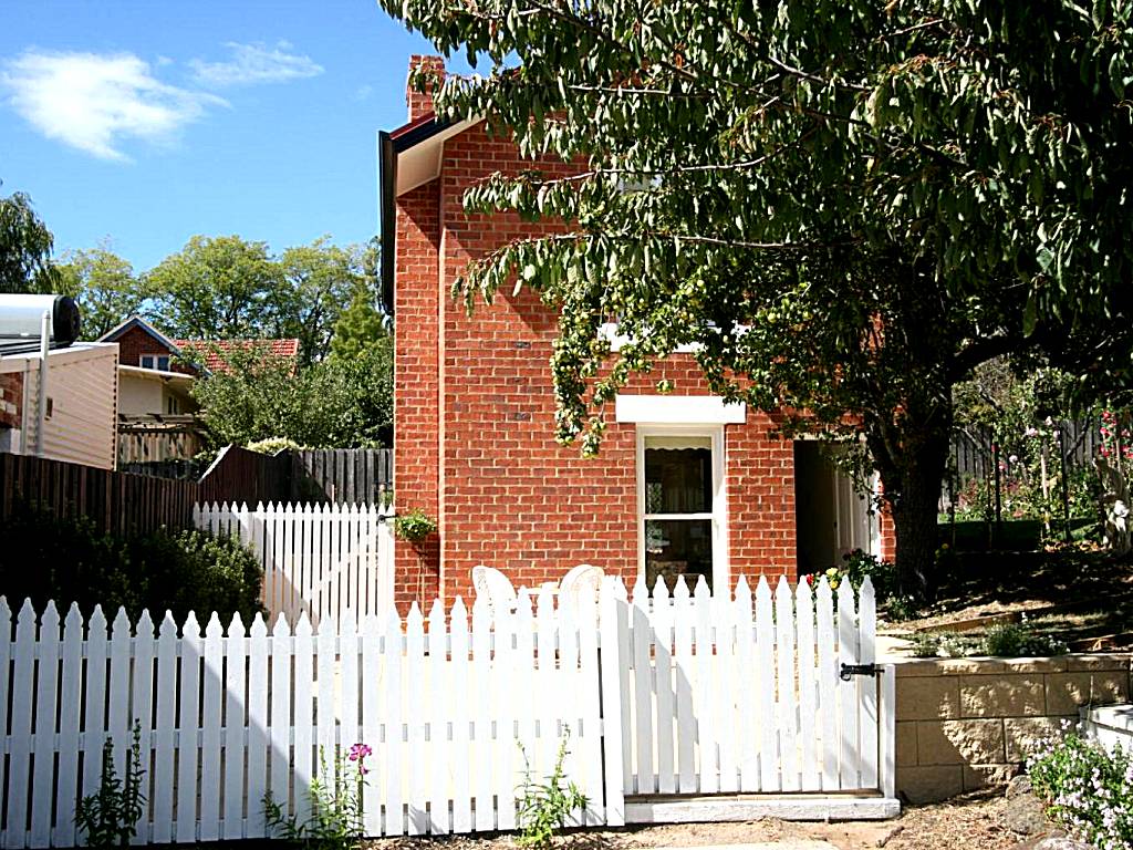 Annies Garden Cottage