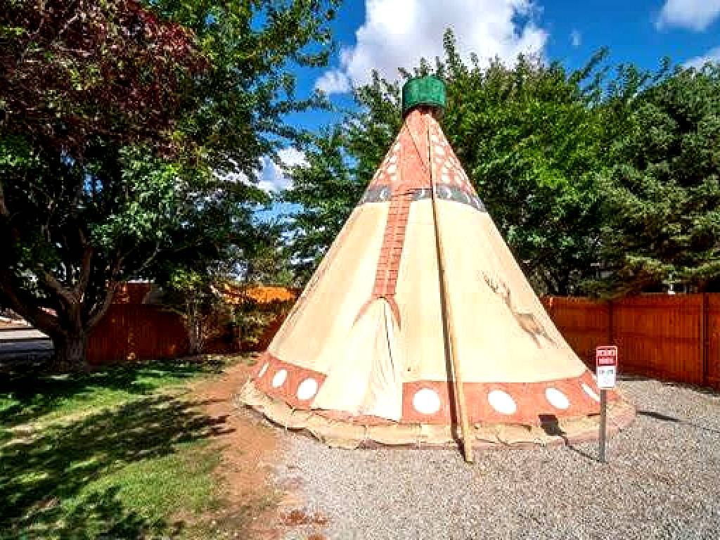 OK RV Park Family Tipi OK1