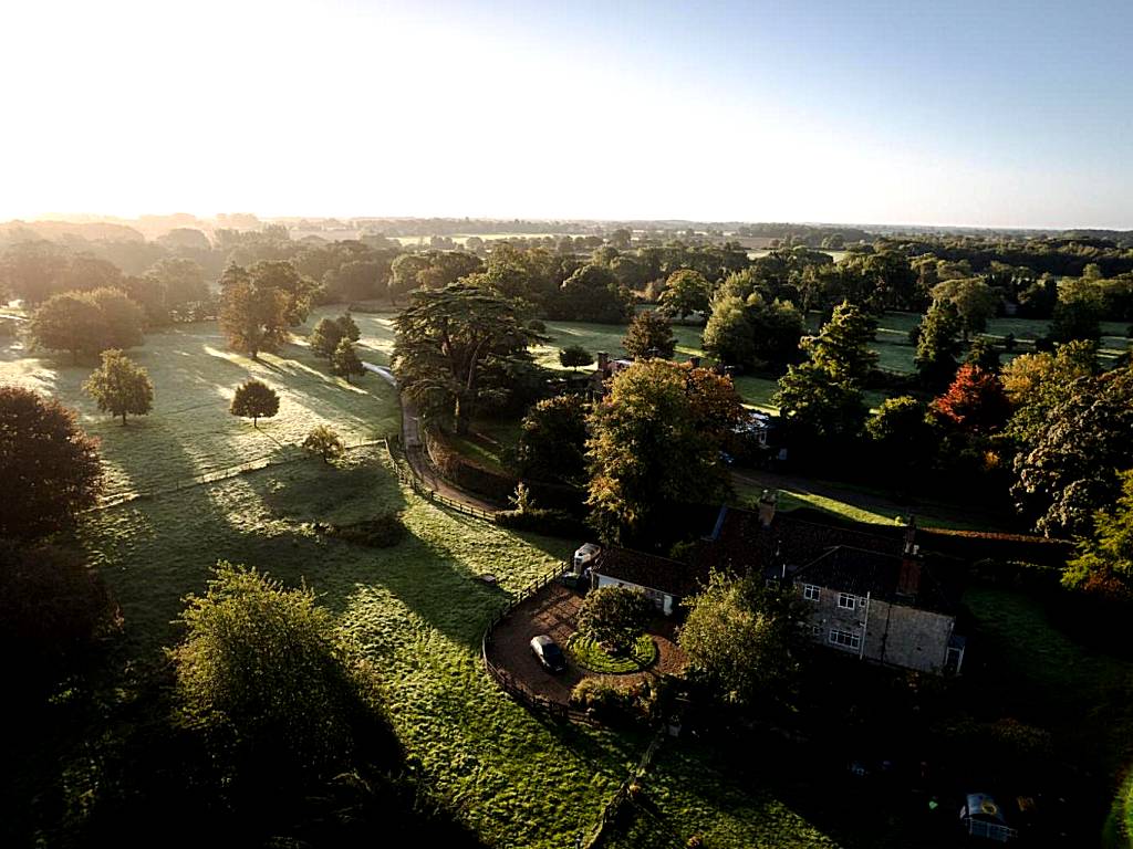 Hovell Hall Country Bed and Breakfast