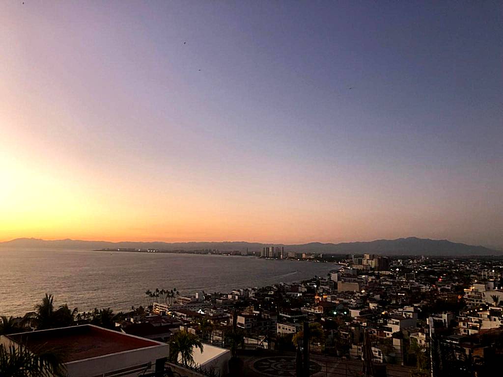 Casa Colonial en Vallarta zona malecón cerro