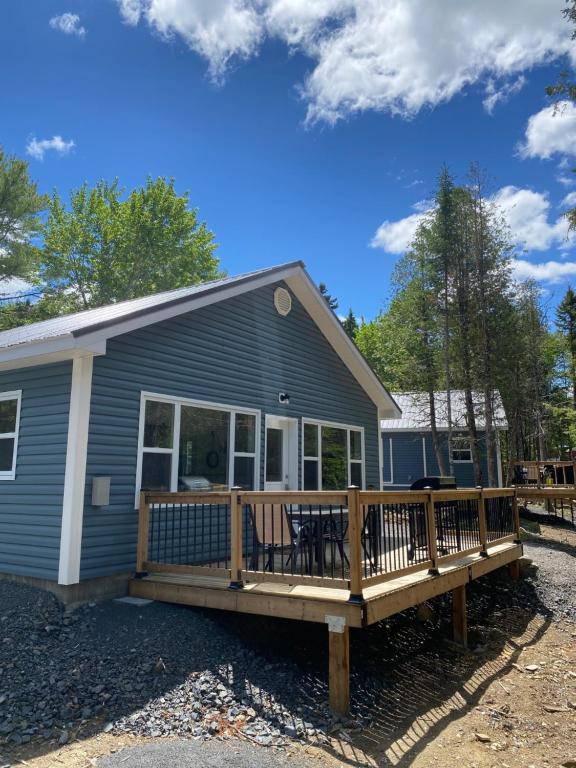 Tidal Tranquility Cottage Oceanfront and Private trails