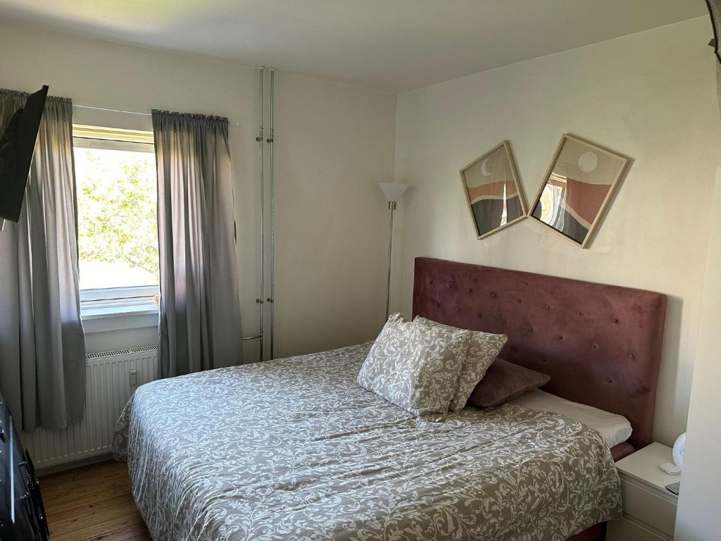 Cozy Bedroom in Elegant Apartment